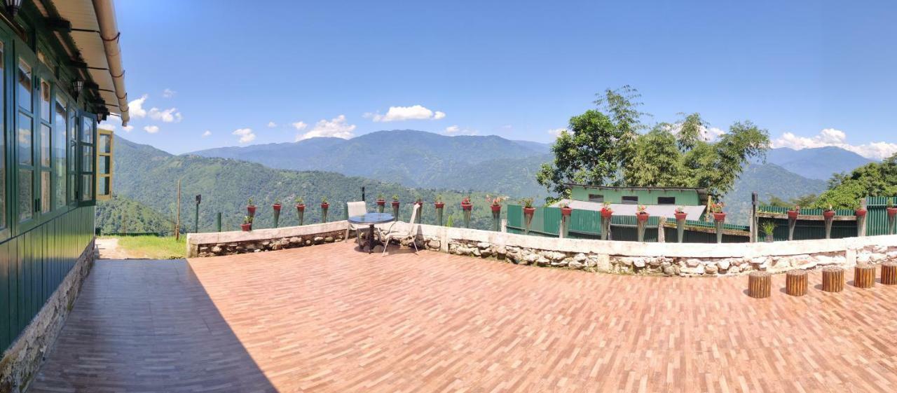 Singtom Tea Estate & Resort Дарджилинг Екстериор снимка
